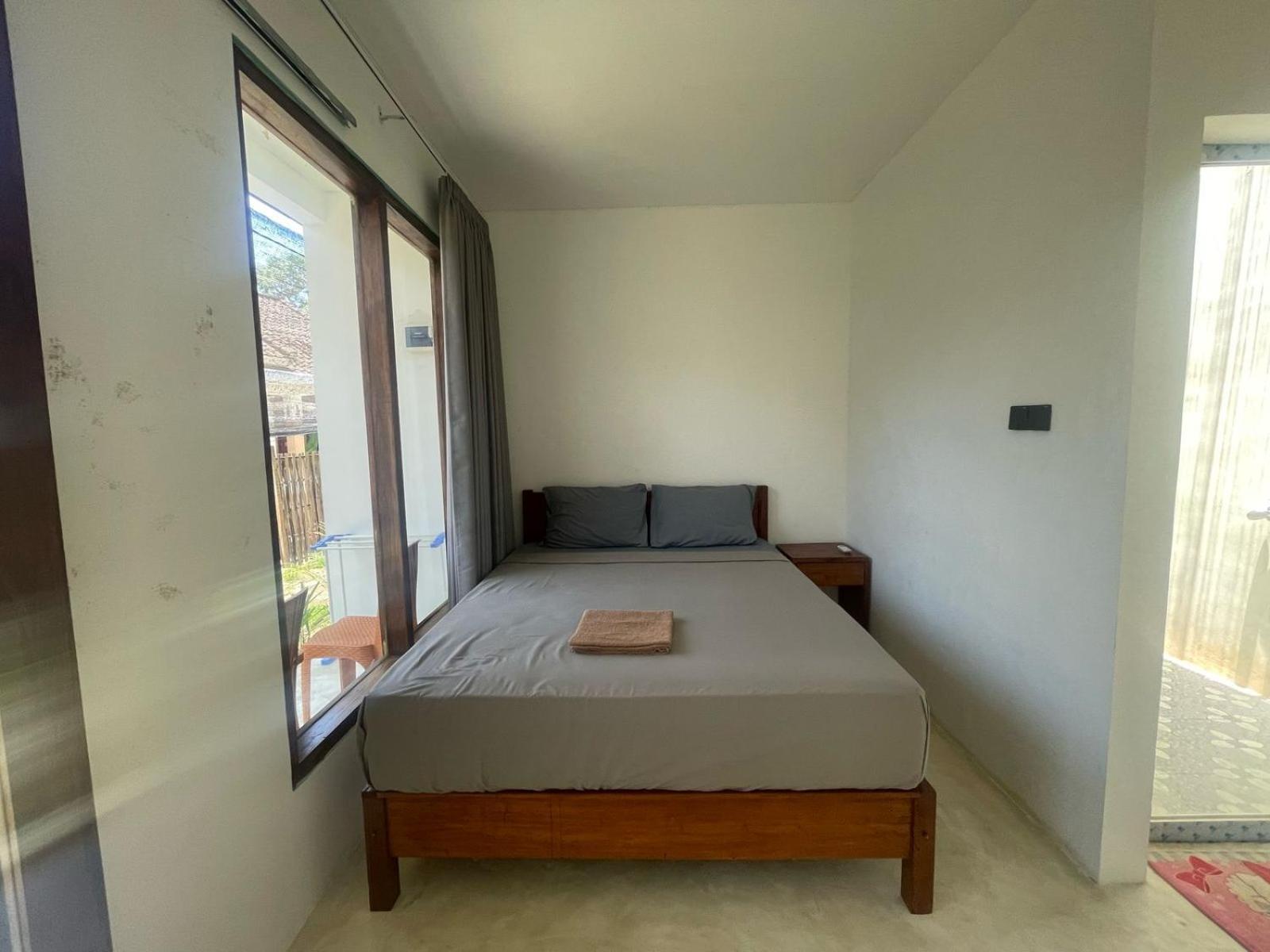The Corner Homestay Kuta  Buitenkant foto