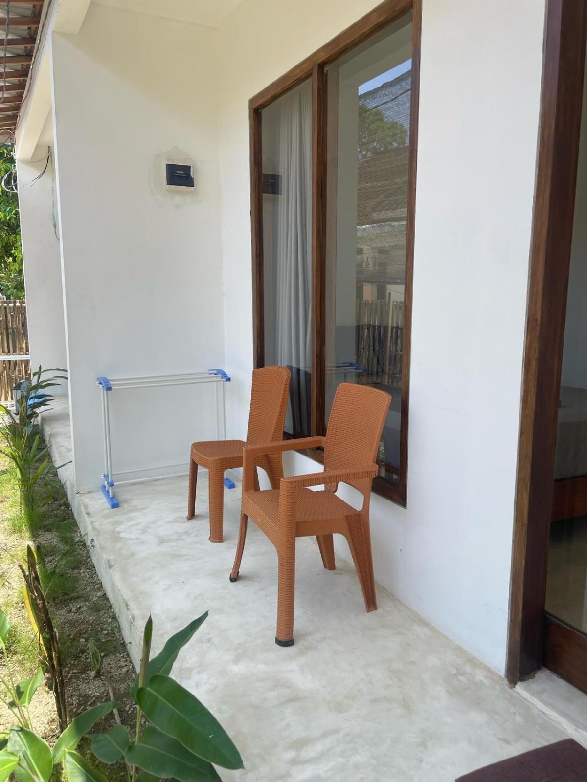 The Corner Homestay Kuta  Buitenkant foto